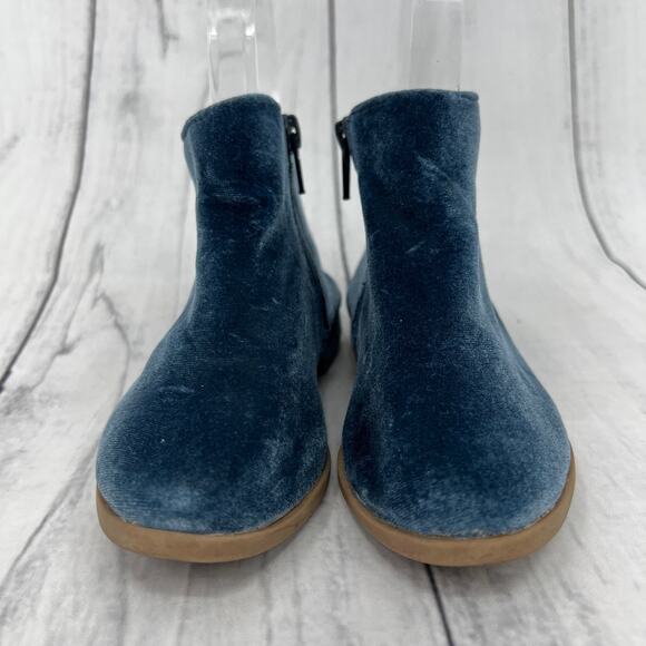 Old Navy Girls US Size 9 Blue Velvet Heel Ankle Boots Booties Side Zip - Picture 2 of 11